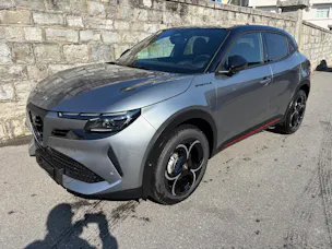 Alfa Romeo Junior 1.2 48V Hybrid Speciale