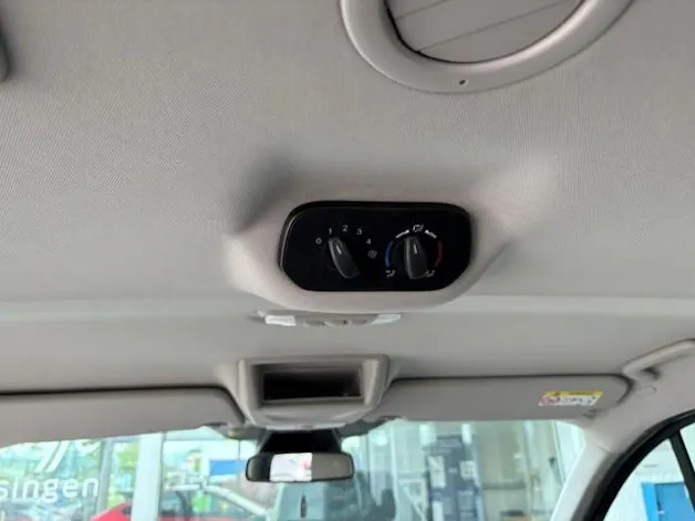 Ford Tourneo Custom 310 L1H1 Titanium