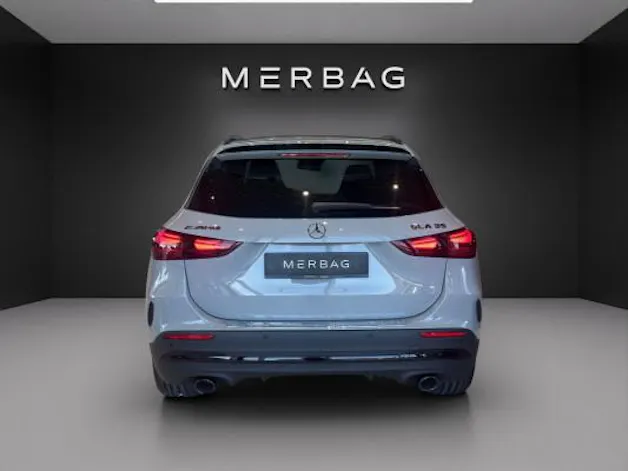 Mercedes-Benz GLA AMG 35 4Matic 8G-DCT
