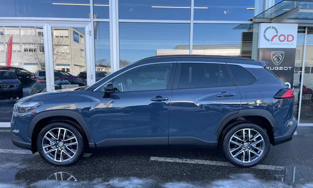 Toyota Corolla Cross 1.8 Trend e-CVT