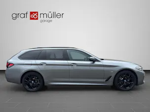 BMW 530e xDrive paddles