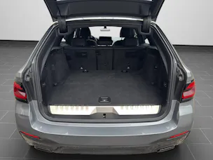 BMW 530e xDrive paddles