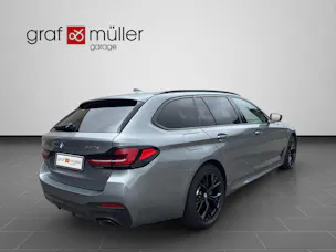 BMW 530e xDrive paddles