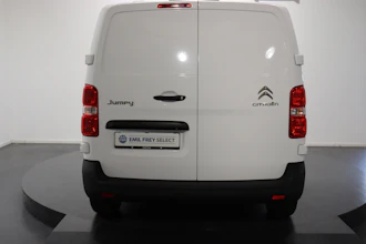 https://vehicle.imgix.net/4272325/c82bfd0c-1ec5-4508-95c1-1700ddd2b4bc.JPG