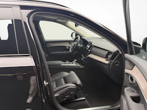 https://vehicle.imgix.net/4272342/1f085b6a-5e75-4d77-aa94-777878911c7f.jpg