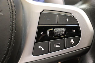 https://vehicle.imgix.net/4272391/aa4c01eb-3b97-4ddb-aad1-ab34d7995d9e.JPG