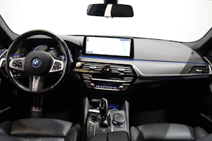 image du véhicule BMW 545e xDrive SAG