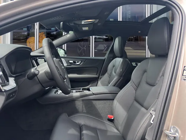 Volvo V60 2.0 T8 TE Ultra Dark eAWD