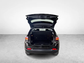 https://vehicle.imgix.net/4272438/b0b020b2-6c3b-45b8-8e65-6ac74eb7c720.jpg