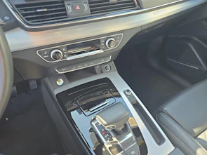 image du véhicule AUDI Q5 Sportback 2.0 50 TFSI e S Line quattro S-Tronic / ab 0,99% Leasing bei Abschluss einer Protect Autoversicherung