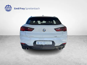 https://vehicle.imgix.net/4272454/0162a0b3-d393-4327-88c5-eb7e6b51ea32.jpg