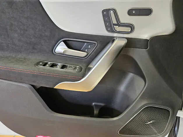 Mercedes-Benz A 220 4Matic AMG Line