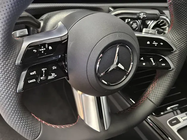 Mercedes-Benz A 220 4Matic AMG Line
