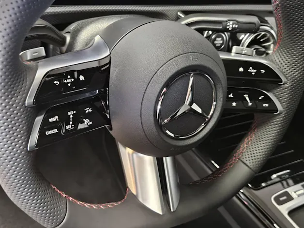 Mercedes-Benz A 220 4Matic AMG Line
