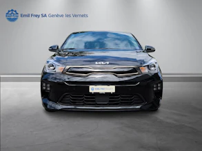 https://vehicle.imgix.net/4272472/e6c904d4-2c9f-4ee8-ab83-5b740bf612be.jpg