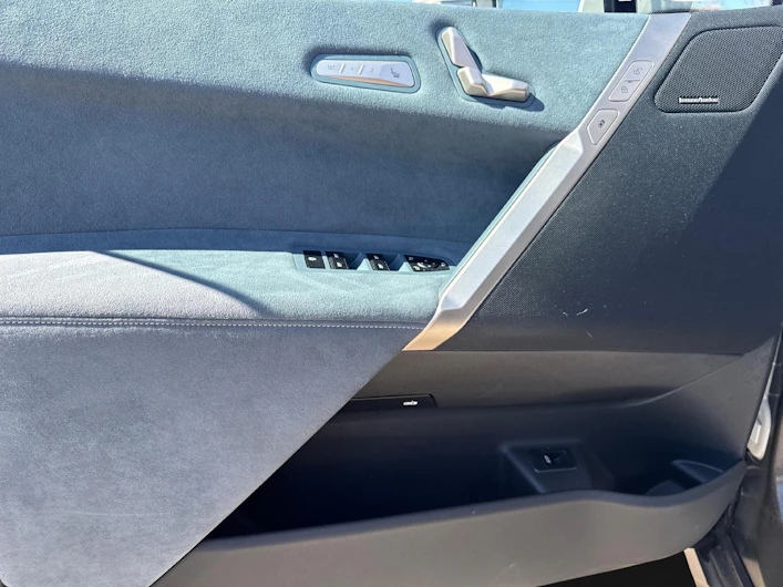 image du véhicule BMW iX