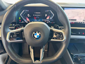 https://vehicle.imgix.net/4272495/f0274d1d-e7be-4153-95b1-425d747689ec.jpg