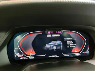 BMW X5 M50i xDrive Bowers & Wilkins Diamond Surround Sound