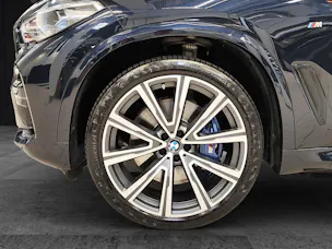 BMW X5 M50i xDrive Bowers & Wilkins Diamond Surround Sound