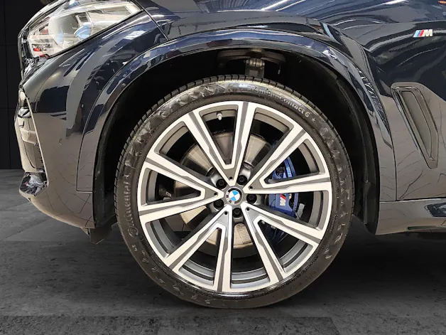 BMW X5 M50i xDrive Bowers & Wilkins Diamond Surround Sound