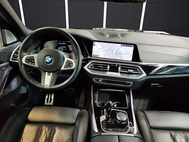 BMW X5 M50i xDrive Bowers & Wilkins Diamond Surround Sound