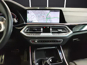 BMW X5 M50i xDrive Bowers & Wilkins Diamond Surround Sound