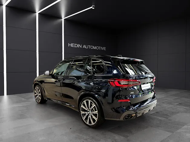 BMW X5 M50i xDrive Bowers & Wilkins Diamond Surround Sound