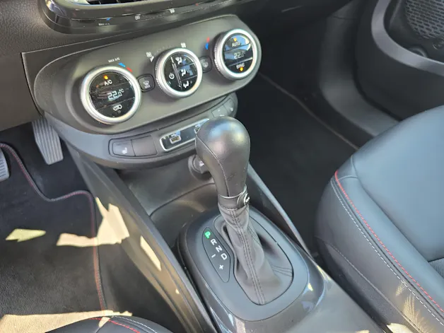 Fiat 500 X 1.5 Hybrid Dolcevita Swiss Edition / ab 3,99% Leasing bei Abschluss einer Protect Autoversicherung