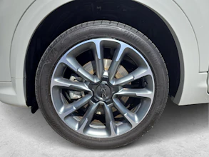 https://vehicle.imgix.net/4272507/63f0c22a-7ffa-44ab-a809-83b4735fa8ee.jpg