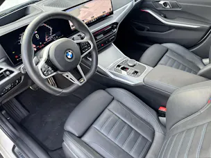BMW 330i xDrive Touring M Sport ** Action de leasing à 1.9% ** 📍