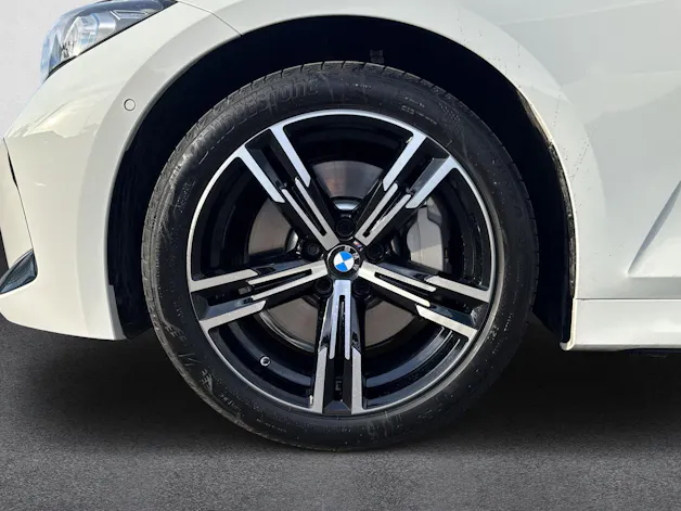 BMW 330i xDrive Touring M Sport ** Action de leasing à 1.9% ** 📍