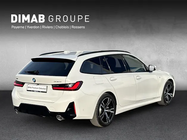 BMW 330i xDrive Touring M Sport ** Action de leasing à 1.9% ** 📍