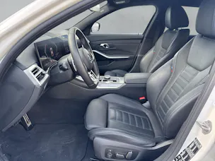 BMW 330i xDrive Touring M Sport ** Action de leasing à 1.9% ** 📍