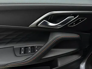 MG HS 1.5 PHEV Luxury