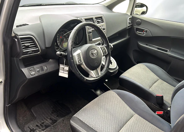 Fahrzeugbild 6 Fahrzeugbild 6