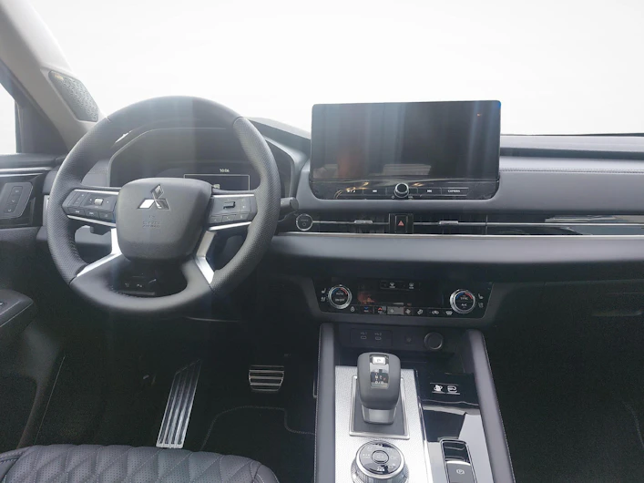 Fahrzeugbild MITSUBISHI OUTLANDER