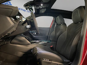 https://vehicle.imgix.net/4272610/87731a05-a2e6-44cd-952b-e859d07aa987.jpg