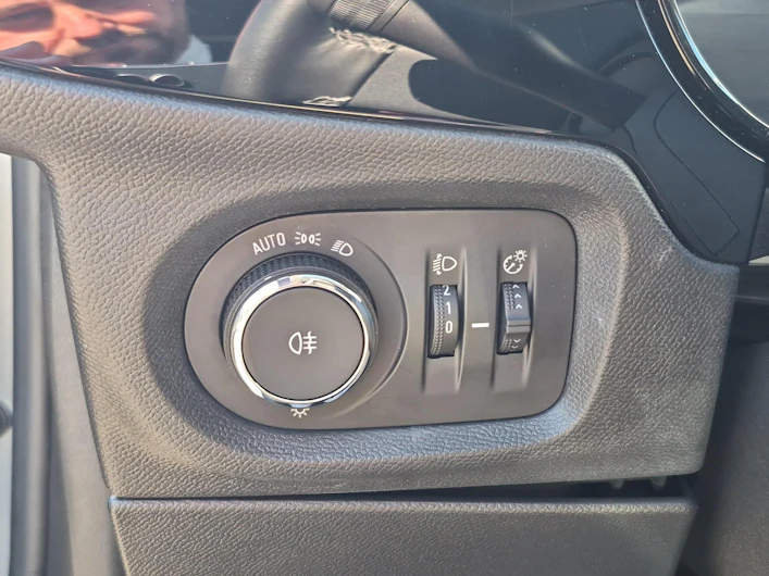 Fahrzeugbild OPEL CORSA