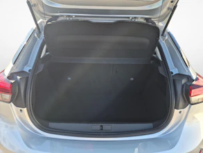 https://vehicle.imgix.net/4272624/a2bd25eb-8334-4ad0-8f48-03d5612b1c0c.jpg