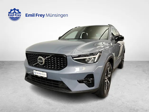 Volvo XC40 2.0 B3 MH Plus Dark
