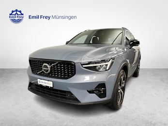 image du véhicule VOLVO XC40 2.0 B3 MH Plus Dark