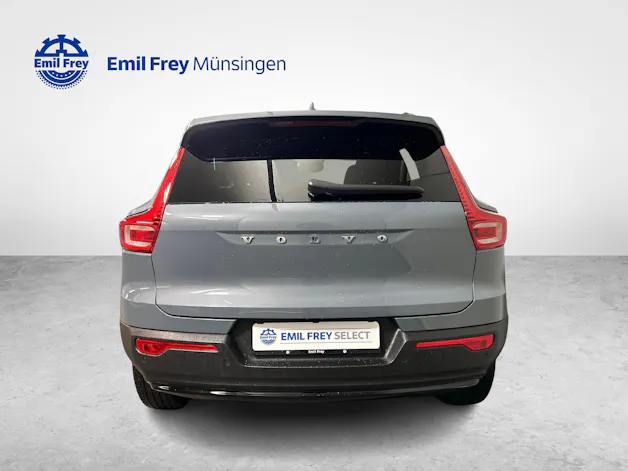 Volvo XC40 2.0 B3 MH Plus Dark