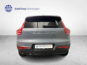 image du véhicule VOLVO XC40 2.0 B3 MH Plus Dark