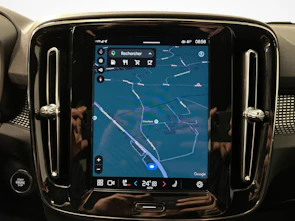 image du véhicule VOLVO XC40 2.0 B3 MH Plus Dark