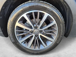 https://vehicle.imgix.net/4272642/9a493b9b-6e84-43e9-8b15-e5821d823ca0.jpg