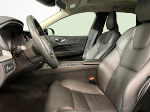 image du véhicule VOLVO XC60 2.0 T6 TE R-Design Expre. eAWD