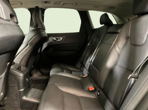 image du véhicule VOLVO XC60 2.0 T6 TE R-Design Expre. eAWD