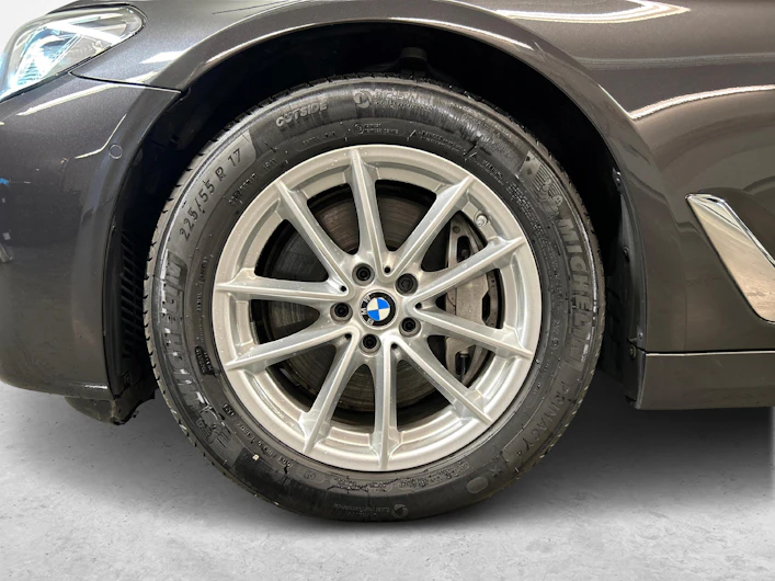 image du véhicule BMW 5 SERIES