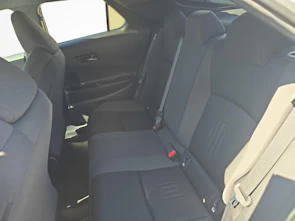 Fahrzeugbild TOYOTA C-HR 2.0 HEV Trend 4x4 / Jetzt mit attraktivem 1.9% Leasing