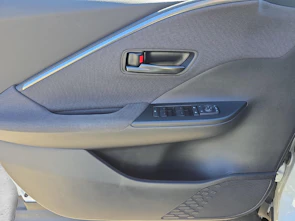 Fahrzeugbild TOYOTA C-HR 2.0 HEV Trend 4x4 / Jetzt mit attraktivem 1.9% Leasing